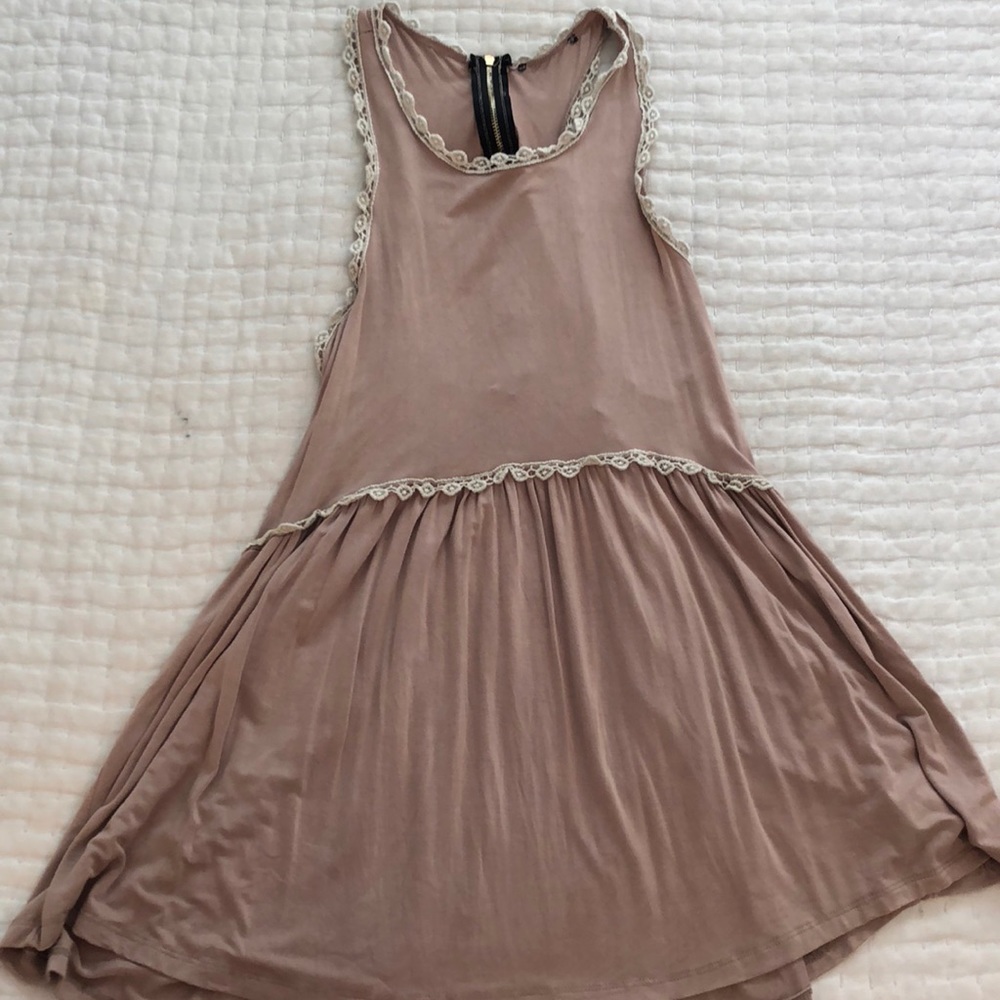Pink Tulip flowing tank